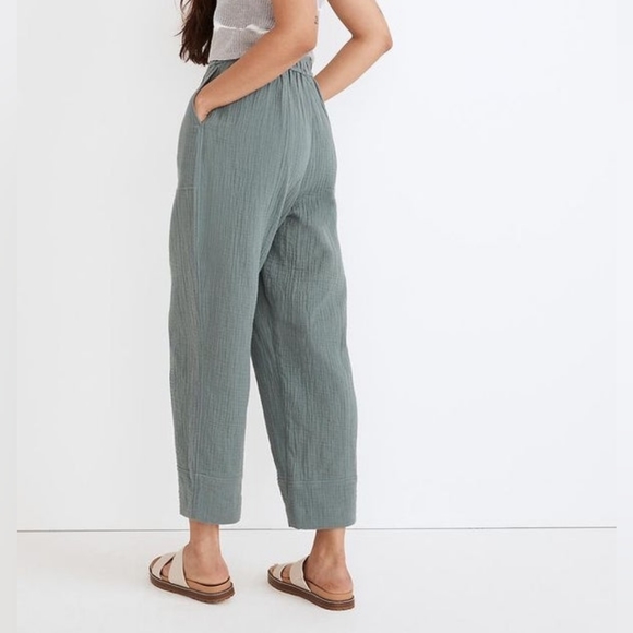 Madewell Pants - Madewell lightspun pull on balloon pants green petite small